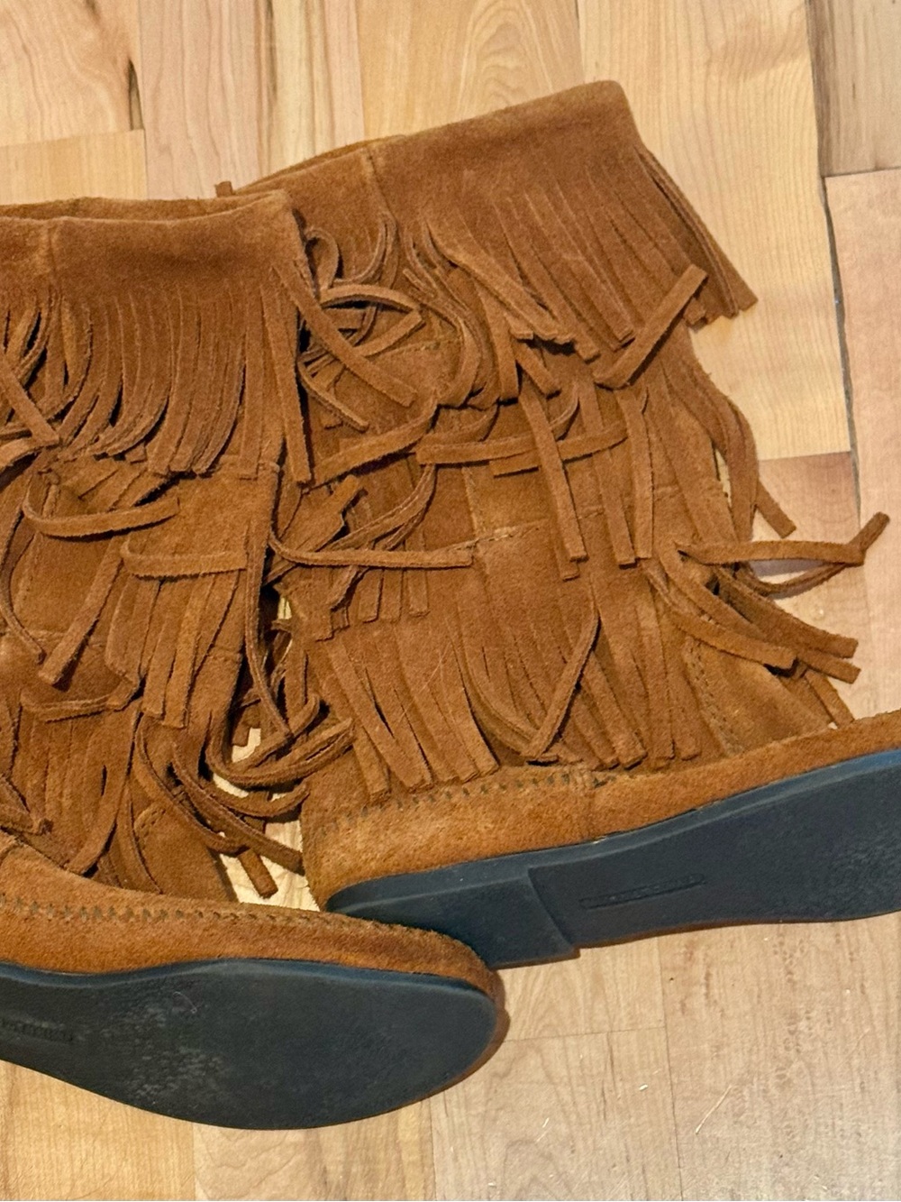 Minnetonka Brown Suede Fringe Moccasin Boots Size 10